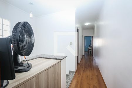 Casa à venda com 198m², 3 quartos e 8 vagasCorredor