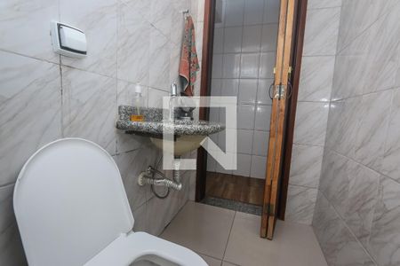 Casa à venda com 198m², 3 quartos e 8 vagasLavabo