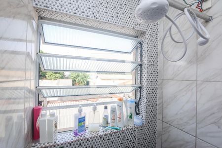 Casa à venda com 198m², 3 quartos e 8 vagasBanheiro 2