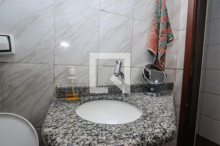 Casa à venda com 198m², 3 quartos e 8 vagasLavabo