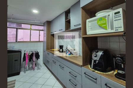 Apartamento à venda com 68m², 2 quartos e 1 vagaCozinha