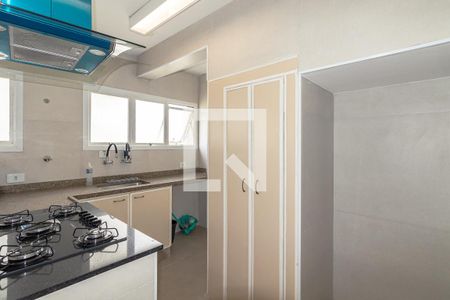 Apartamento à venda com 205m², 3 quartos e 2 vagasCozinha