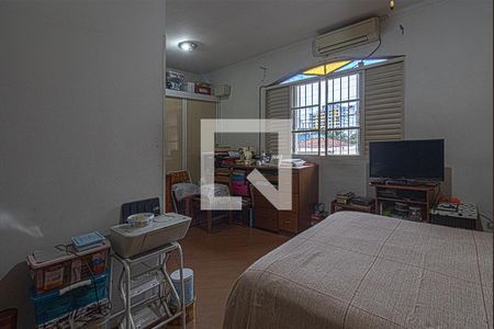 Casa à venda com 148m², 4 quartos e 2 vagasQuarto 