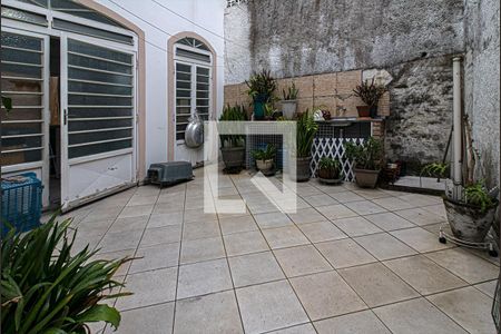 Casa à venda com 148m², 4 quartos e 2 vagasÁrea externa 