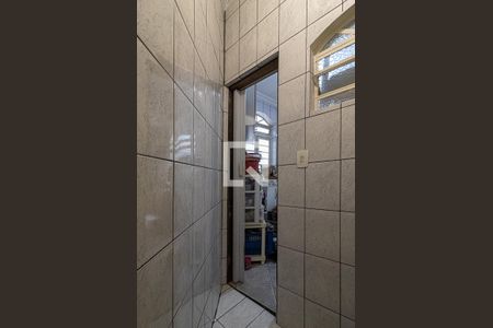 Casa à venda com 148m², 4 quartos e 2 vagasBanheiro 