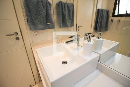 Apartamento à venda com 158m², 3 quartos e 2 vagasBanheiro da Suíte 2