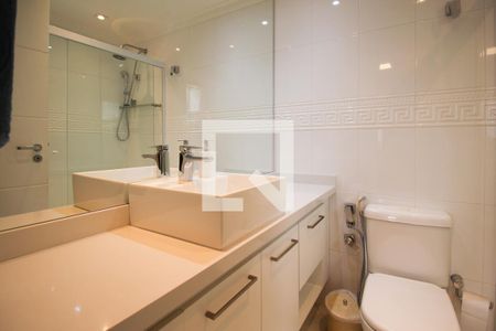 Apartamento à venda com 158m², 3 quartos e 2 vagasBanheiro da Suíte 2