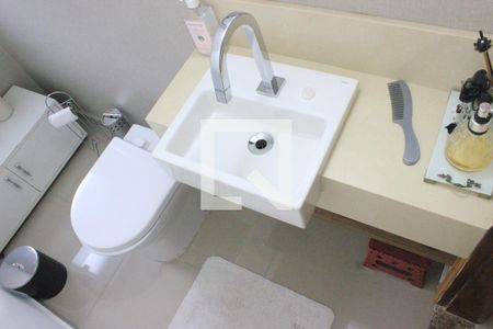 Casa à venda com 270m², 3 quartos e 4 vagasLavabo