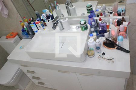 Casa à venda com 270m², 3 quartos e 4 vagasBanheiro da suíte 1