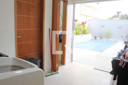 Casa à venda com 270m², 3 quartos e 4 vagasLavanderia