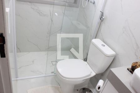 Casa à venda com 270m², 3 quartos e 4 vagasBanheiro da Suíte 2