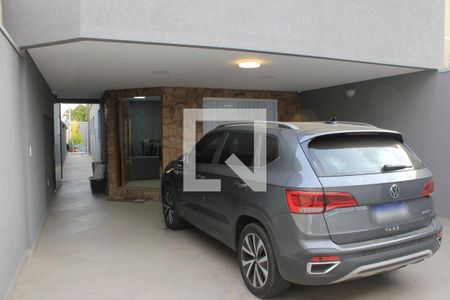 Casa à venda com 270m², 3 quartos e 4 vagasGaragem