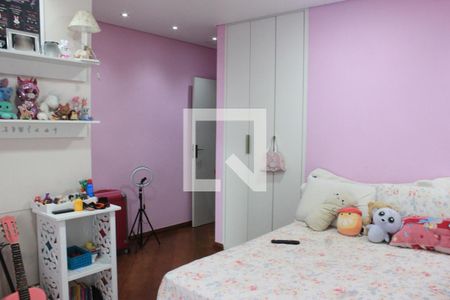 Casa à venda com 270m², 3 quartos e 4 vagasSuíte 3