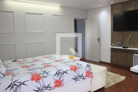 Casa à venda com 270m², 3 quartos e 4 vagasSuíte 1