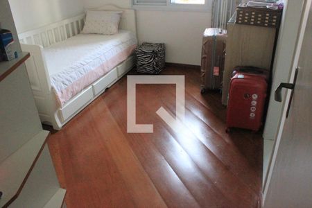 Casa à venda com 270m², 3 quartos e 4 vagasSuíte 2