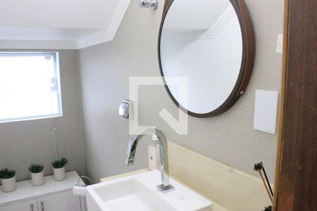 Casa à venda com 270m², 3 quartos e 4 vagasLavabo