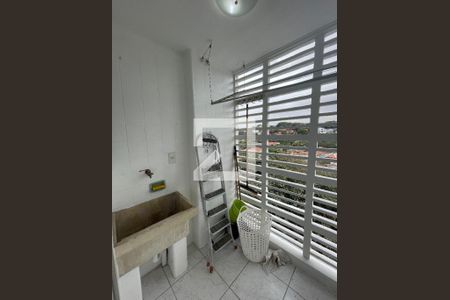 Apartamento para alugar com 70m², 2 quartos e 1 vagaÁrea de Serviço