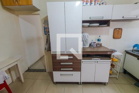 Casa à venda com 156m², 4 quartos e 2 vagascozinha