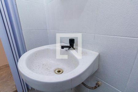 Casa para alugar com 80m², 2 quartos e 1 vaga Casa para alugar com 80m², 2 quartos e 1 vagaBanheiro