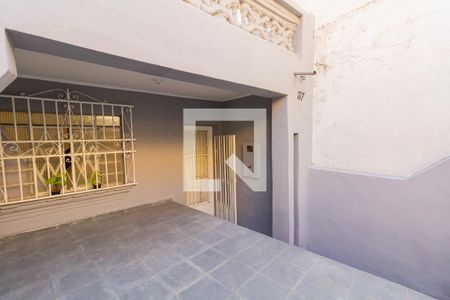 Garagem de casa para alugar com 2 quartos, 80m² em Penha de França, São Paulo