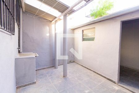 Casa para alugar com 80m², 2 quartos e 1 vaga Casa para alugar com 80m², 2 quartos e 1 vagaÁrea de Serviço