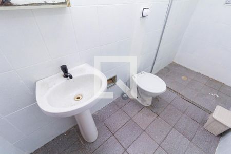 Casa para alugar com 80m², 2 quartos e 1 vaga Casa para alugar com 80m², 2 quartos e 1 vagaBanheiro
