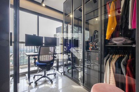 Apartamento à venda com 84m², 3 quartos e 2 vagasQuarto 2 - Suíte