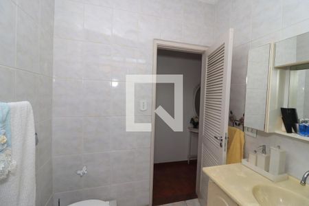 Casa à venda com 248m², 3 quartos e 2 vagasBanheiro Social