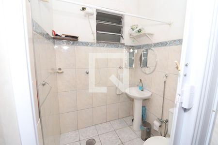 Casa à venda com 248m², 3 quartos e 2 vagasBanheiro de serviço