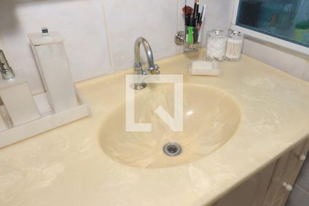 Casa à venda com 248m², 3 quartos e 2 vagasBanheiro Social