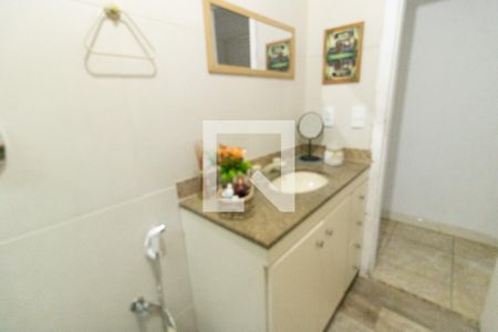 Apartamento à venda com 90m², 3 quartos e 1 vaga Apartamento à venda com 90m², 3 quartos e 1 vagaBanheiro Social
