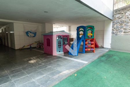 Apartamento à venda com 90m², 3 quartos e 1 vaga Apartamento à venda com 90m², 3 quartos e 1 vagaÁrea comum - Playground