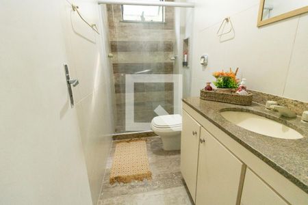 Apartamento à venda com 90m², 3 quartos e 1 vaga Apartamento à venda com 90m², 3 quartos e 1 vagaBanheiro Social