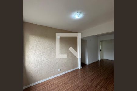 Sala de apartamento para alugar com 3 quartos, 70m² em Jardim Peri Peri, São Paulo