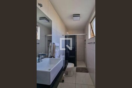 Apartamento à venda com 320m², 4 quartos e 3 vagas Apartamento à venda com 320m², 4 quartos e 3 vagasBanheiro