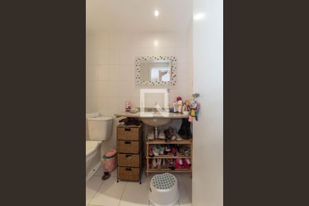 Apartamento à venda com 136m², 3 quartos e 2 vagasBanheiro da Suíte 1