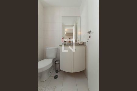 Apartamento à venda com 136m², 3 quartos e 2 vagasBanheiro da Suíte 2