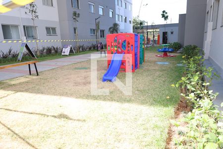 Apartamento à venda com 42m², 2 quartos e sem vagaÁrea comum - Playground