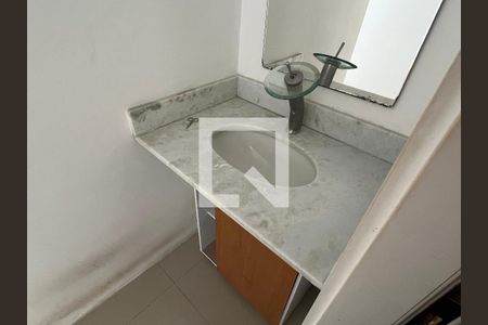 Apartamento para alugar com 50m², 2 quartos e 1 vaga Apartamento para alugar com 50m², 2 quartos e 1 vagaBanheiro