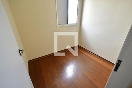 Apartamento à venda com 83m², 3 quartos e 2 vagasQuarto 3