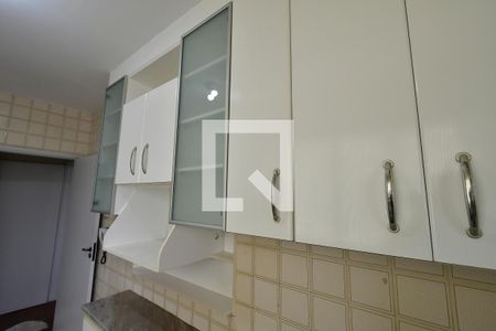 Apartamento à venda com 83m², 3 quartos e 2 vagasCozinha - Armários