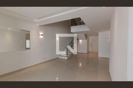 Sala de casa de condomínio para alugar com 4 quartos, 341m² em Granja Olga Iii, Sorocaba