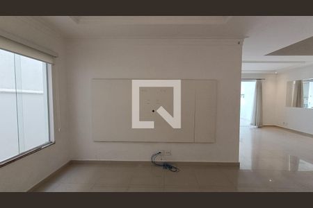 Sala de casa de condomínio para alugar com 4 quartos, 341m² em Granja Olga Iii, Sorocaba