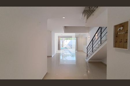 Sala de casa de condomínio para alugar com 4 quartos, 341m² em Granja Olga Iii, Sorocaba