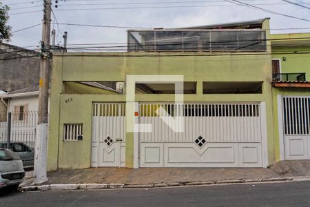 Casa à venda com 188m², 4 quartos e 4 vagasFachada