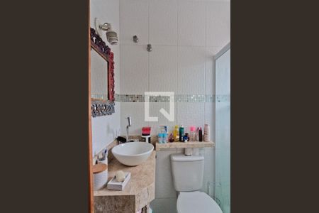 Casa à venda com 188m², 4 quartos e 4 vagasBanheiro da Suíte 2