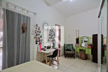 Casa à venda com 188m², 4 quartos e 4 vagasSuíte 2