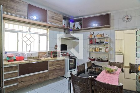 Casa à venda com 188m², 4 quartos e 4 vagasCozinha