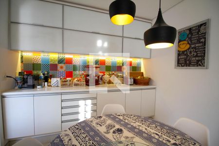 Apartamento à venda com 204m², 3 quartos e 4 vagasCopa