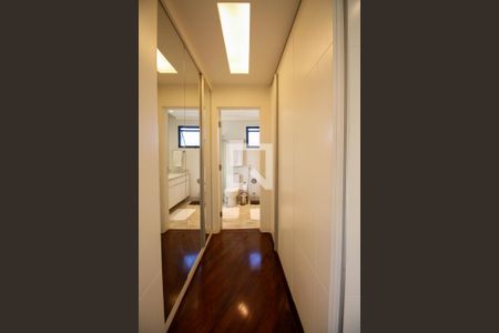 Apartamento à venda com 204m², 3 quartos e 4 vagasCloset da Suíte 2